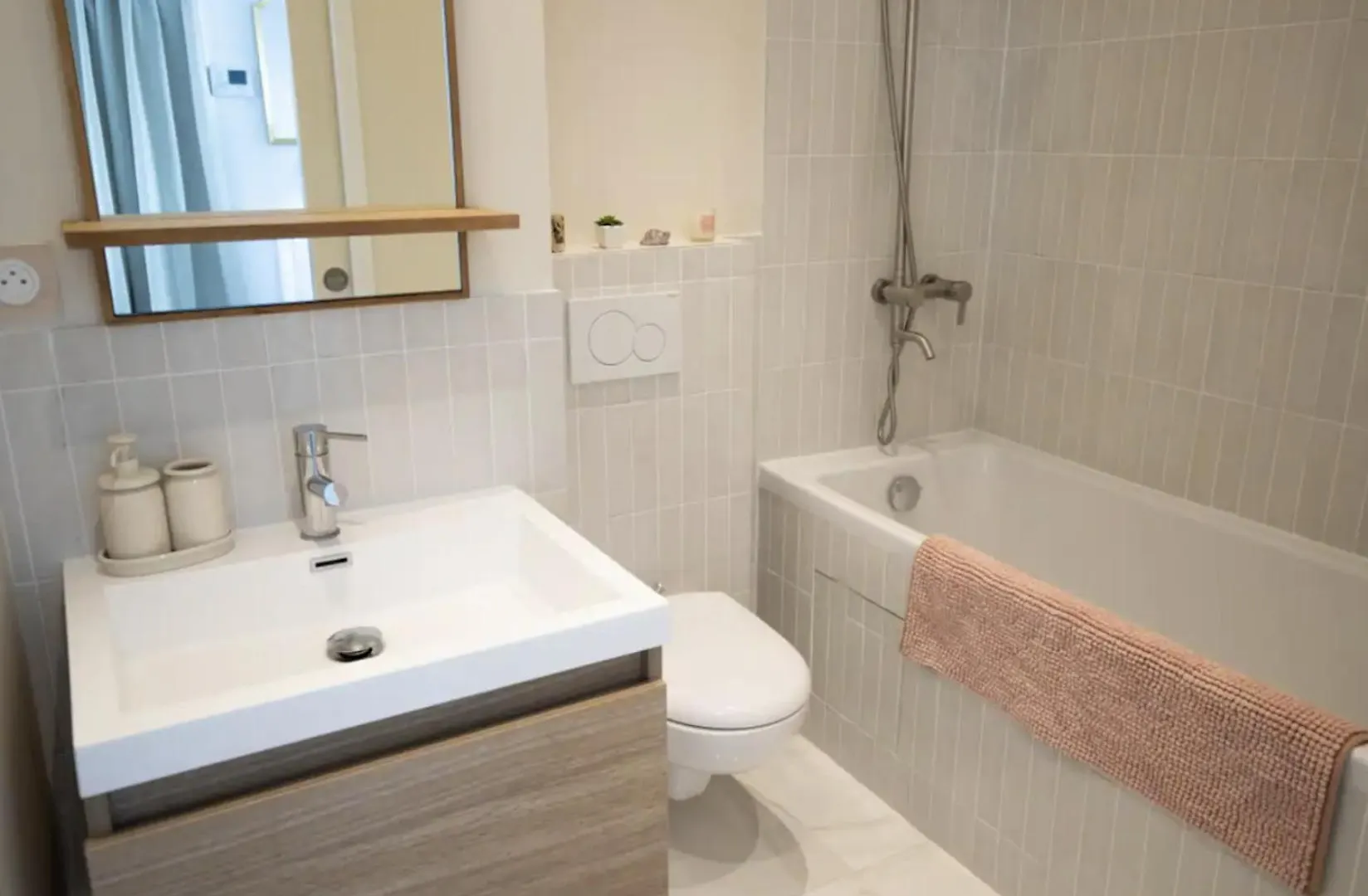 Stylish 2-bedroom With Terrace & Parking Near Bercy Arena Paris